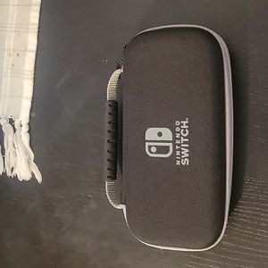 Nintendo Switch lite case with 2 games included